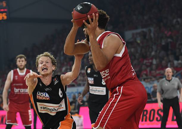 合也曾数次 合也曾数次