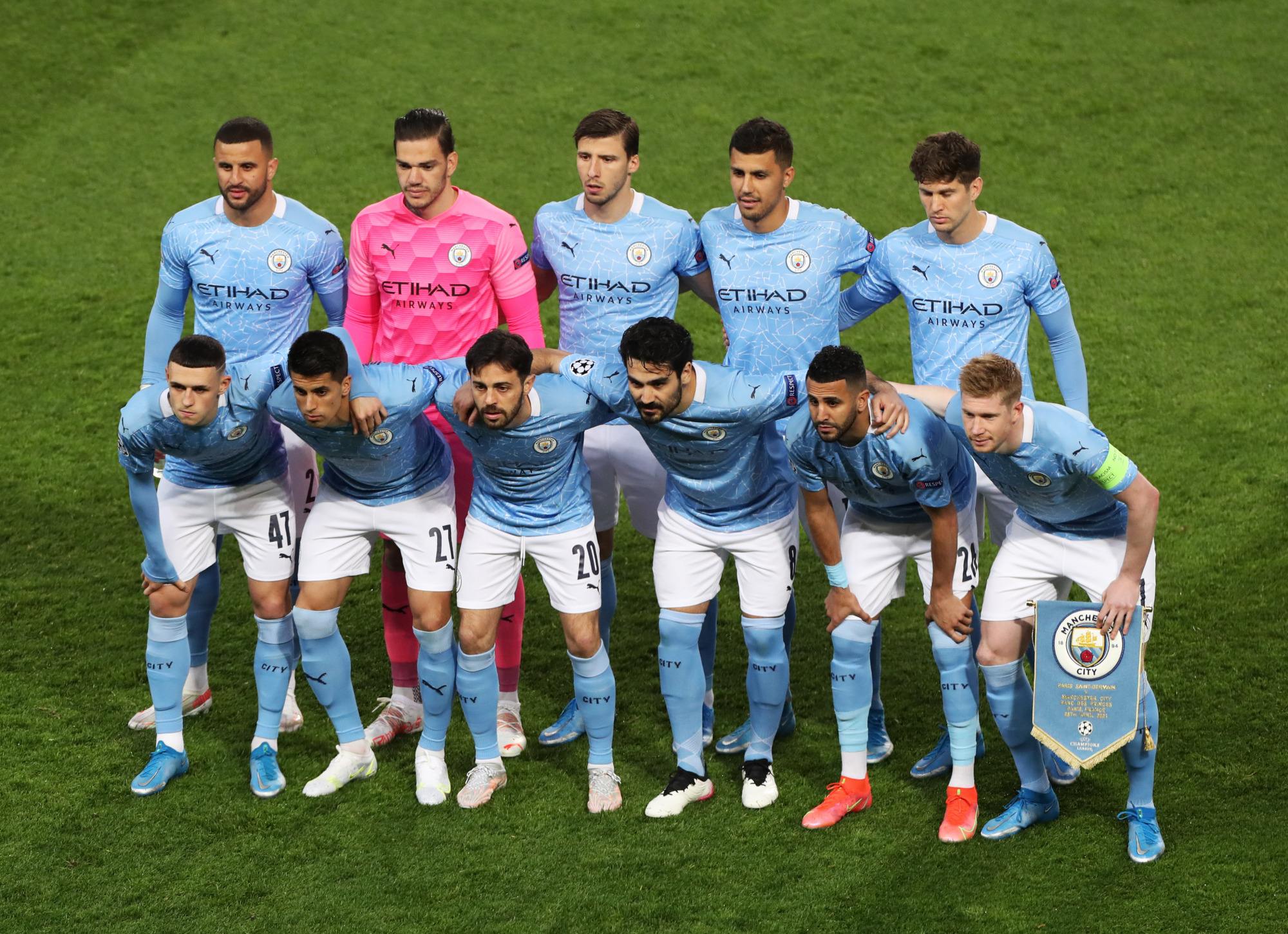 赛后球员和 赛后球员和