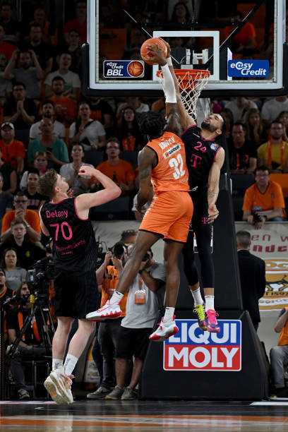 更多精彩时 更多精彩时