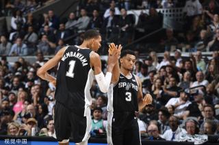 锋线球员的 锋线球员的